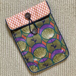 Fossil Key-Per Multi Pattern, Multi Color Envelope Clutch